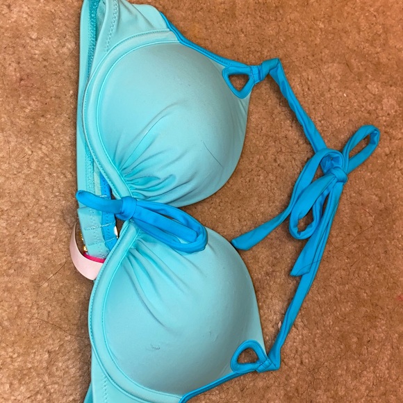 Bathing suit - Picture 2 of 3